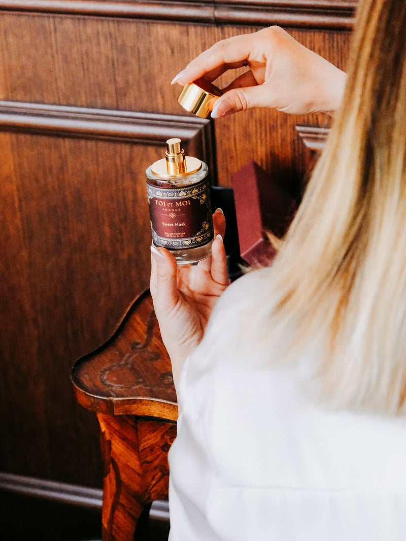 2025 Kadın Parfüm Notaları Rehberi